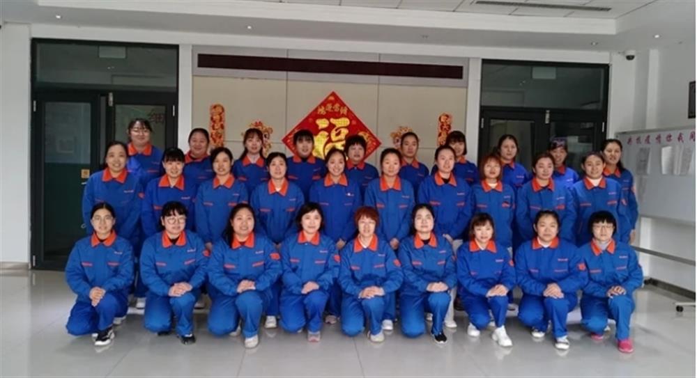 巾帼绽青春！金钟科技团体紧密仪器车间应变计班：紧密仪器出产线上的“解题人”